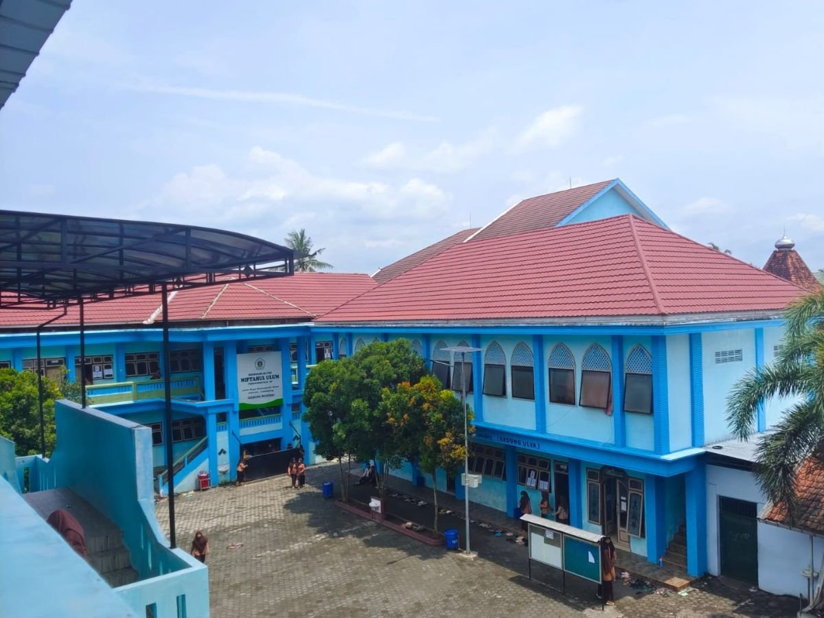 MADRASAH ALIYAH MIFTAHUL ULUM BAKID